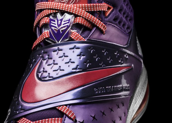 Nike Megatron Nike Air Trainer Shoes And Action Figure Official Announced    Details And Images  (13 of 18)